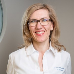Dr Carola Seekamp